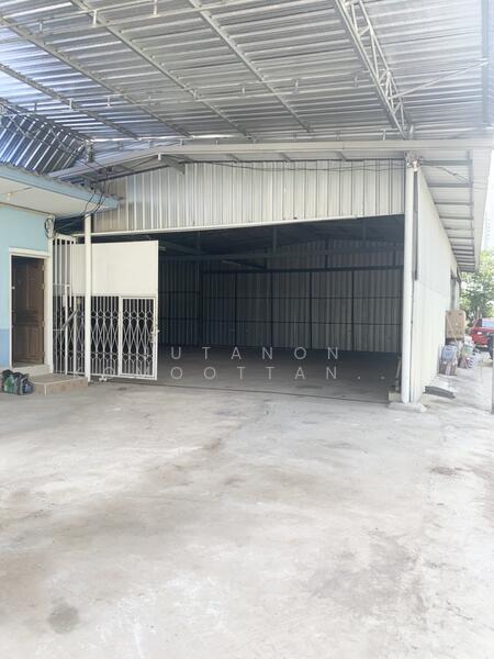 ให้เช่า - ให้เช่าโกดังพร้อมที่พักอาศัย ลำลูกกาคลอง 3 ทำเลดี เหมาะทำโฮมออฟฟิศ ใกล้ตลาดนานาเจริญ, ปทุมธานี