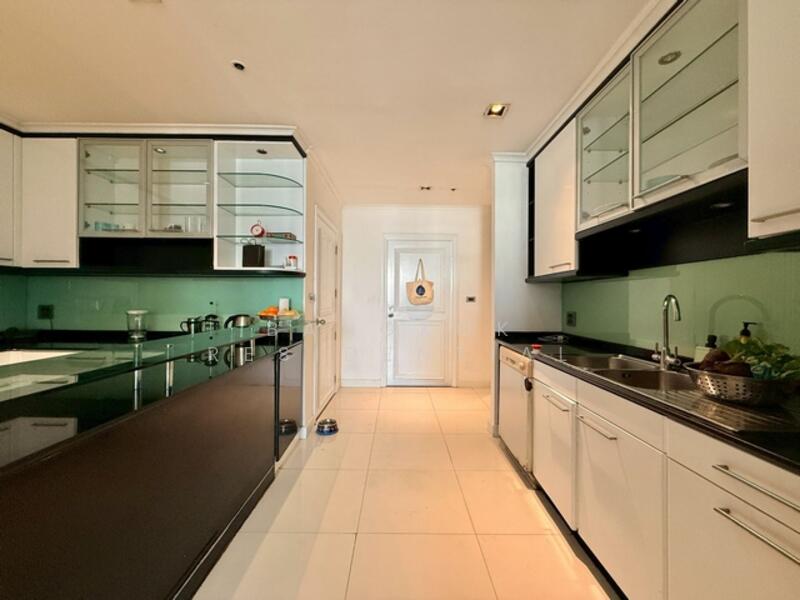 Kallista Mansion, Bangkok, 64 Soi Sukhumvit 11, Khlongtoei Nua, Watthana, Bangkok, 3 Bedrooms, 315 sqm, Condo For Rent, by Bangkok Residential, 500110043 - DDproperty.com