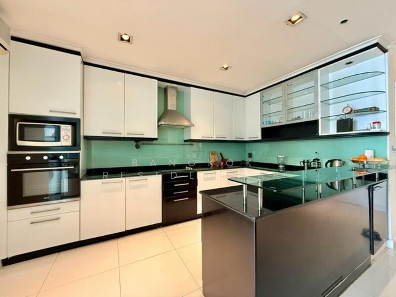 Kallista Mansion, Bangkok, 64 Soi Sukhumvit 11, Khlongtoei Nua, Watthana, Bangkok, 3 Bedrooms, 315 sqm, Condo For Rent, by Bangkok Residential, 500110043 - DDproperty.com