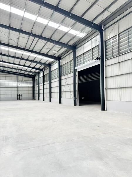 ให้เช่า - โกดังให้เช่าพร้อมออฟฟิศ 900 ตรม.ขึ้นไป พื้นที่สีม่วงของ รง.4 ได้ 🚩ถนน เศรษฐกิจ1 พุทธสาคร 74000, สมุทรสาคร