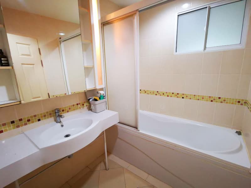 Life @ BTS Tha-Phra, Bangkok, 18 Ratchadaphisek Road, Talat Plu, Thon Buri, Bangkok, 1 Bedroom, 42 sqm, Condo For Rent, by nam jang, 500110222 - DDproperty.com