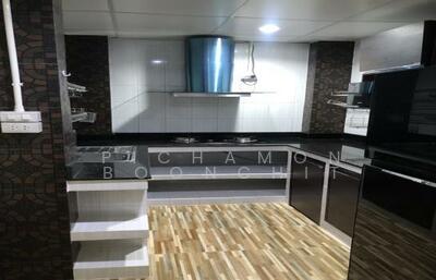 ขาย - ทาวน์เฮาท์ 4-ห้องนอน, กรุงเทพ