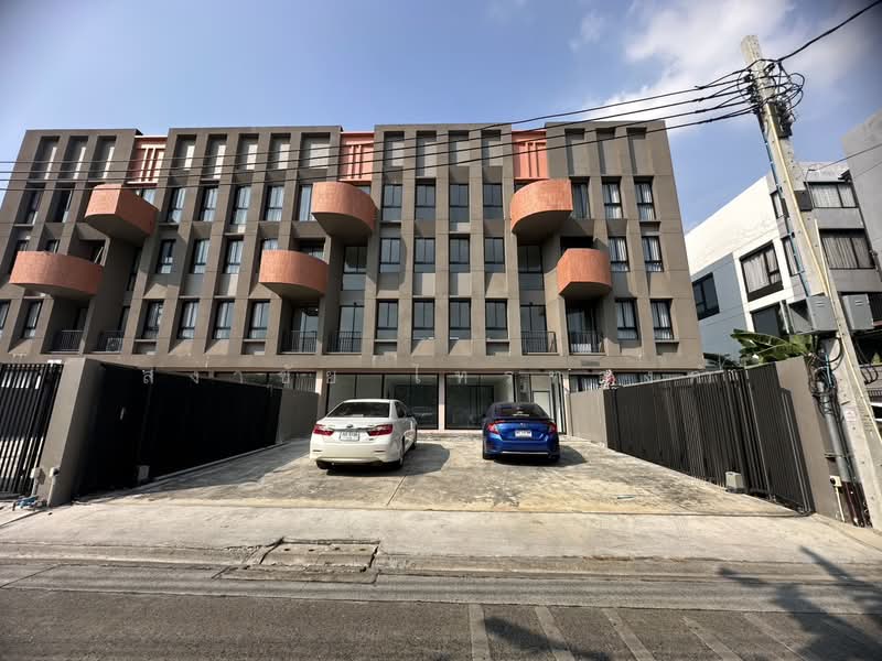 บริทตัน ลาดพร้าว 41 Britton Ladprao 41, Bangkok, ถนนโชคชัย 4, Lat Phrao, Lat Phrao, Bangkok, 4 Bedrooms, 476 sqm, Townhouse For Sale, by สง่าชัย ไทรทองคำ, 500110816 - DDproperty.com