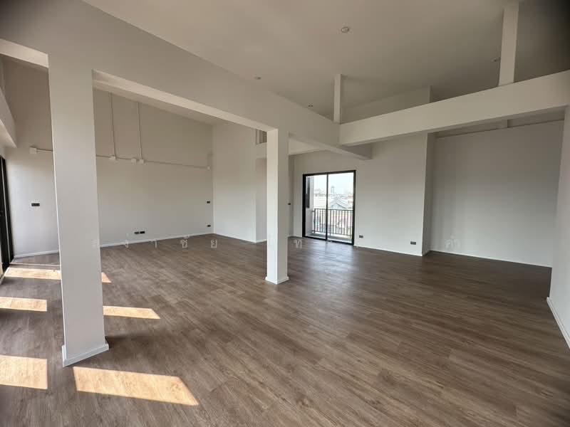 บริทตัน ลาดพร้าว 41 Britton Ladprao 41, Bangkok, ถนนโชคชัย 4, Lat Phrao, Lat Phrao, Bangkok, 4 Bedrooms, 476 sqm, Townhouse For Sale, by สง่าชัย ไทรทองคำ, 500110816 - DDproperty.com