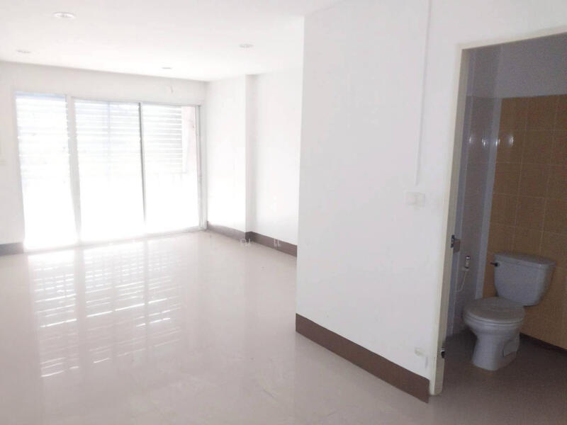 นอกโครงการสกลนคร, Sakon Nakhon, That Choeng Shum, Muang Sakon Nakhon, Sakon Nakhon, , 470 sqm, Shophouse For Sale, by คุณแจม, 500111264 - DDproperty.com