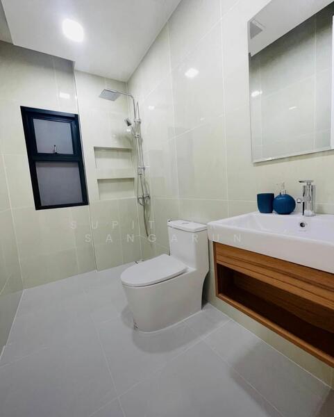 4-BR Villa, Chon Buri (Pattaya), Huai Yai, Bang Lamung (Pattaya), Chon Buri (Pattaya), 4 Bedrooms, 230 sqm, Villa For Sale, by Supitsara Sangarun, 500111377 - DDproperty.com