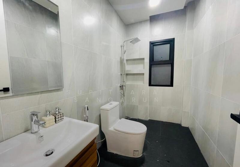 4-BR Villa, Chon Buri (Pattaya), Huai Yai, Bang Lamung (Pattaya), Chon Buri (Pattaya), 4 Bedrooms, 230 sqm, Villa For Sale, by Supitsara Sangarun, 500111377 - DDproperty.com