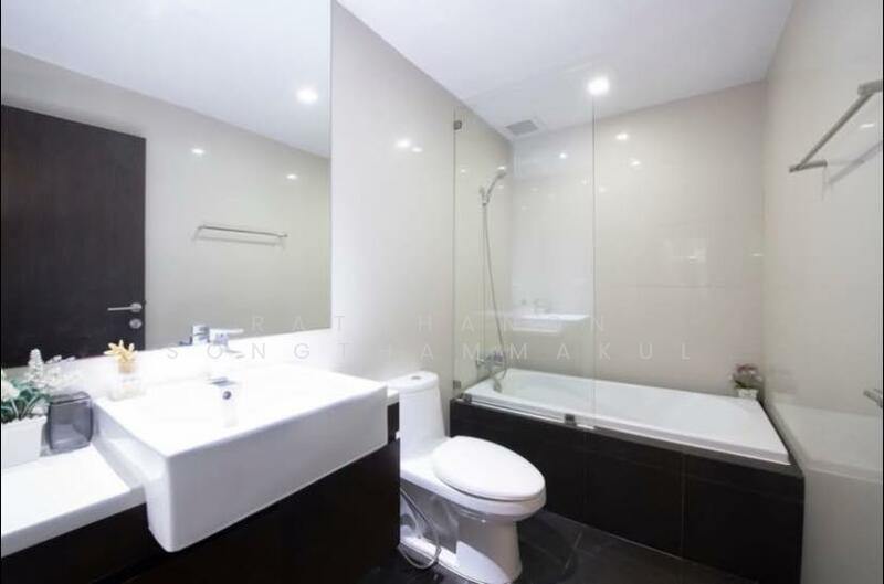 Noble Remix, Bangkok, 772 Soi Sukhumvit 36, Sukhumvit Road, Khong Tan, Khlong Toei, Bangkok, 1 Bedroom, 57 sqm, Condo For Rent, by Ratchanon Songthammakul, 500111574 - DDproperty.com