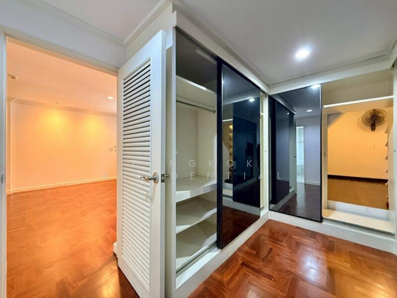 For Rent - Detached House, Bangkok