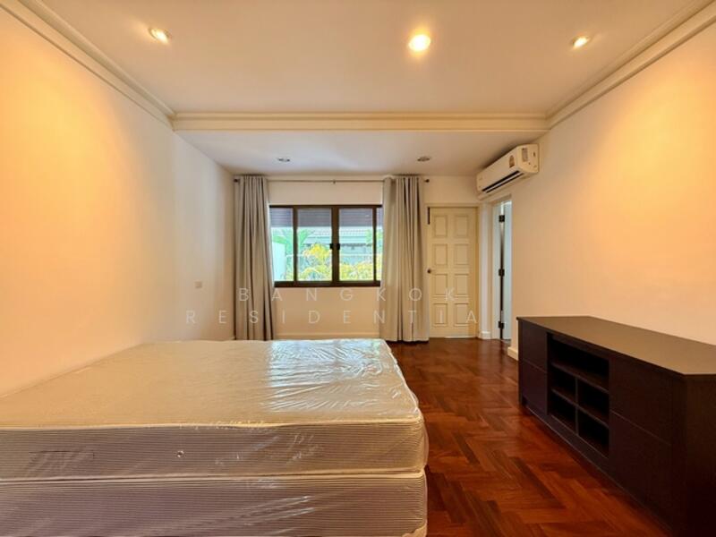 For Rent - Detached House, Bangkok
