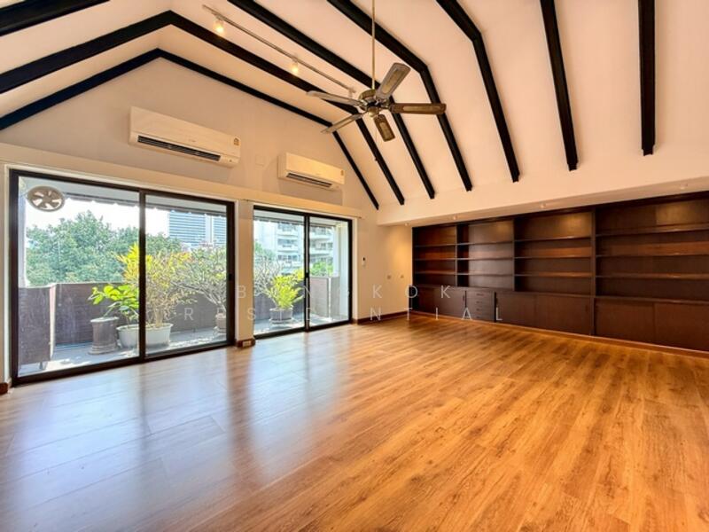 For Rent - Detached House, Bangkok