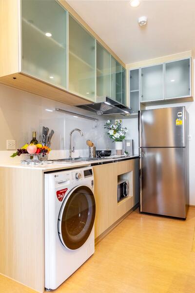 Maru Ekkamai 2, Bangkok, 70-5 Sukhumvit 63 Road, Phra Kanong Nua, Watthana, Bangkok, 2 Bedrooms, 55 sqm, Condo For Rent, by Bulakorn Heng, 500111889 - DDproperty.com