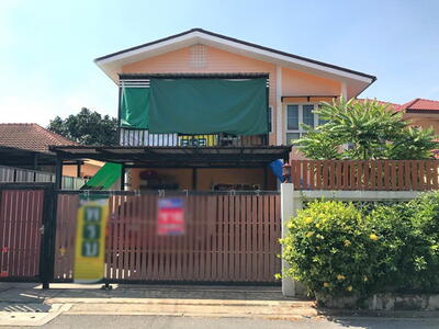 ขาย - ขายบ้านเดี่ยวหน้ากว้าง 42 ตร.ว. หมู่บ้านพรายรัตนะ 2 ห้องนอน 2 ห้องน้ำ 3 แอร์ 2 ที่จอดรถ ย่านพหลโยธิน, กรุงเทพ