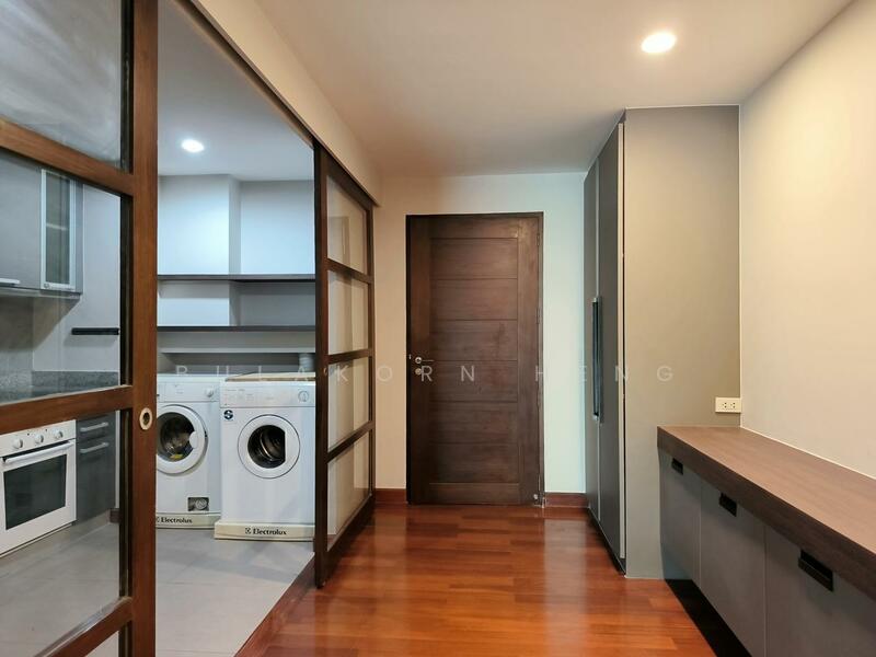 For Rent - Urbana Sukhumvit 15, Bangkok