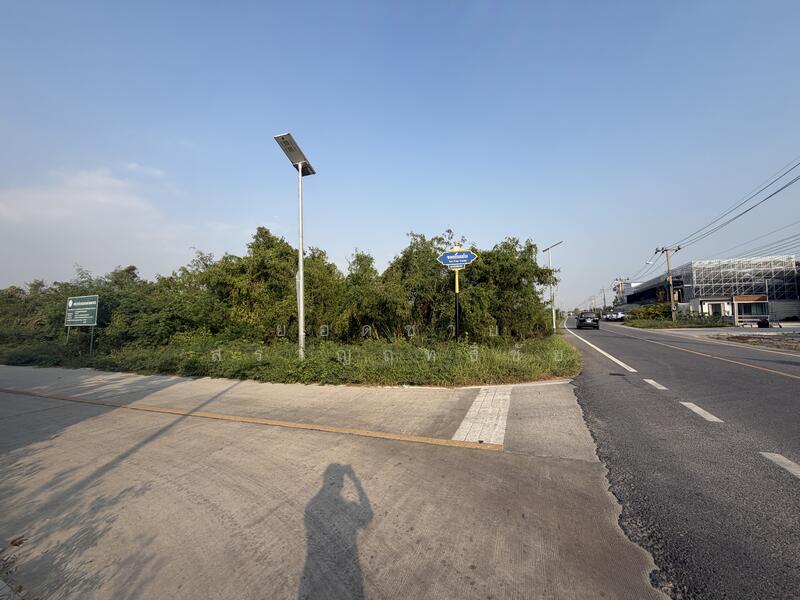 ขาย - ที่ดิน 10 ไร่ ซอยยิ้มแย้ม ซอยประชาอุทิศ 90, สมุทรปราการ