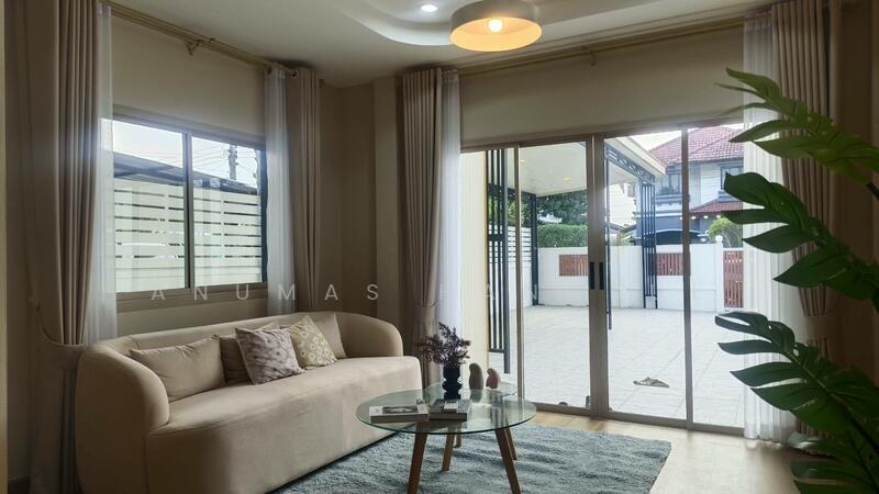 For Sale - บ้านเดี่ยว 2 ชั้นรีโนเวทสวยใหม่ทั้งหลัง หมู่บ้านเคซี 9 ซอยนิมิตรใหม่ 40, Bangkok