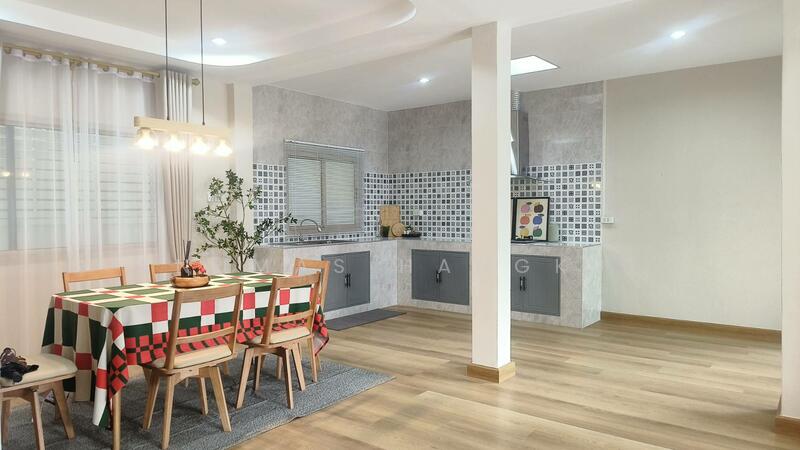 For Sale - บ้านเดี่ยว 2 ชั้นรีโนเวทสวยใหม่ทั้งหลัง หมู่บ้านเคซี 9 ซอยนิมิตรใหม่ 40, Bangkok