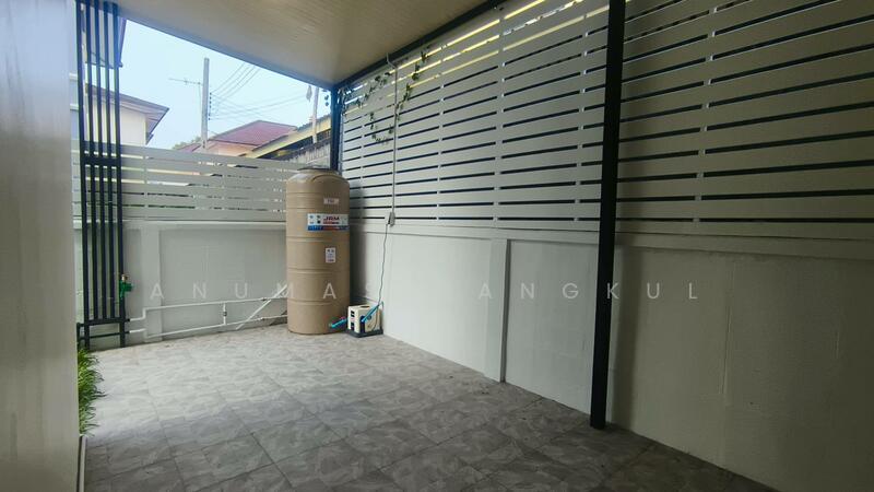 บ้านเดี่ยว 2 ชั้นรีโนเวทสวยใหม่ทั้งหลัง หมู่บ้านเคซี 9 ซอยนิมิตรใหม่ 40, กรุงเทพ, มีนบุรี, มีนบุรี, กรุงเทพ, 170 ตร.ม., บ้านเดี่ยว ขาย, โดย Anumas Hangkul, 500111968 - DDproperty.com