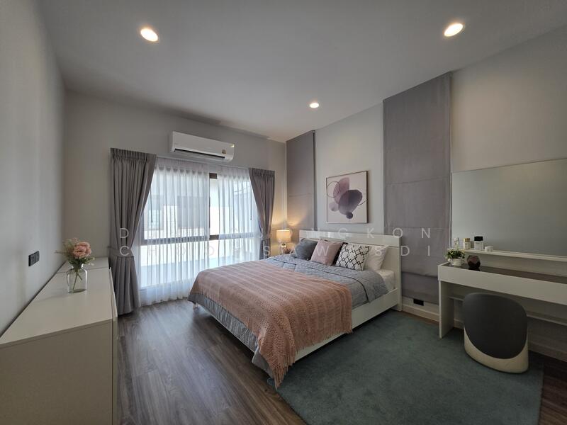 Burasiri Krungthep Kreetha, Bangkok, 95 Soi Pracha Ruam Chai, Hua Mak, Bang Kapi, Bangkok, 4 Bedrooms, 238 sqm, Single Detached House For Rent, by Duangjongkon Choomsawasdi, 500112019 - DDproperty.com