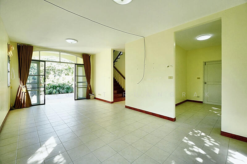 ขาย - Passorn 10 Suwinthawong : ภัสสร 10 สุวินทวงศ์, กรุงเทพ