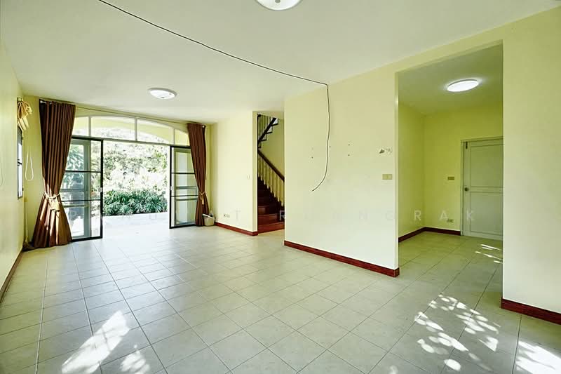 Passorn 10 Suwinthawong, Bangkok, Soi Passorn 10 Village, Lam Phak Chi, Nong Chok, Bangkok, 7 Bedrooms, 160 sqm, Single Detached House For Sale, by Panuwat Ruangrak, 500112020 - DDproperty.com