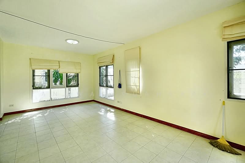 Passorn 10 Suwinthawong, Bangkok, Soi Passorn 10 Village, Lam Phak Chi, Nong Chok, Bangkok, 7 Bedrooms, 160 sqm, Single Detached House For Sale, by Panuwat Ruangrak, 500112020 - DDproperty.com
