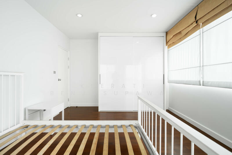 Baan Siri Silom : บ้าน สิริ สีลม, กรุงเทพ, 3 ถนนศรีเวียง แขวงสีลม เขตบางรัก จังหวัดกรุงเทพมหานคร, สีลม, บางรัก, กรุงเทพ, 89 ตร.ม., คอนโด ขาย, โดย Keerati Benjasupawan, 500112141 - DDproperty.com