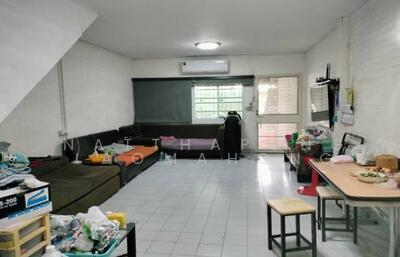 ขาย - ทาวน์เฮ้าส์ 2-ห้องนอน, กรุงเทพ