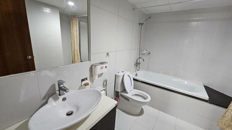 Baan Suanpetch, Bangkok, 18 Soi Sukhumvit 39, Khlong Tan Nua, Watthana, Bangkok, 2 Bedrooms, 135 sqm, Condo For Rent, by BANGKOK PROPERTY AGENTS, 500112724 - DDproperty.com