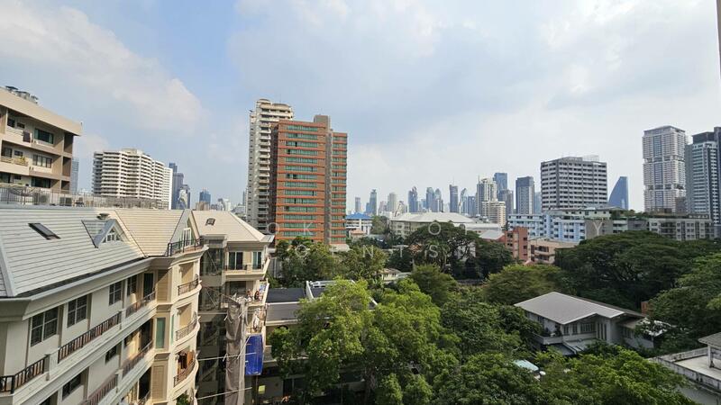 Baan Suanpetch, Bangkok, 18 Soi Sukhumvit 39, Khlong Tan Nua, Watthana, Bangkok, 2 Bedrooms, 135 sqm, Condo For Rent, by BANGKOK PROPERTY AGENTS, 500112724 - DDproperty.com