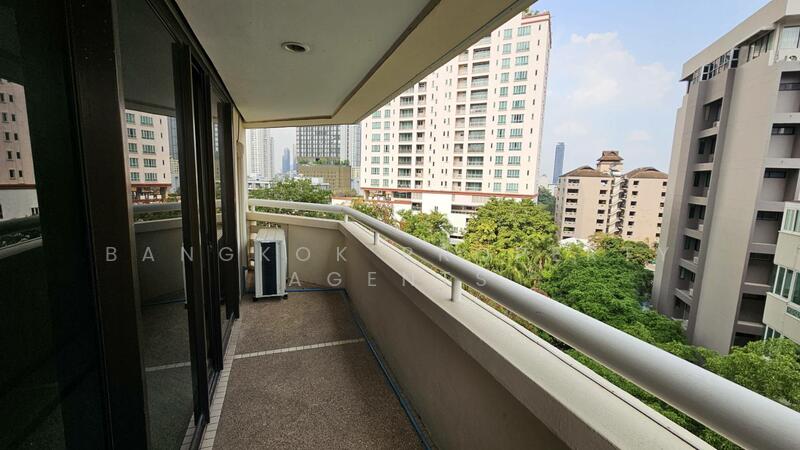 Baan Suanpetch, Bangkok, 18 Soi Sukhumvit 39, Khlong Tan Nua, Watthana, Bangkok, 2 Bedrooms, 135 sqm, Condo For Rent, by BANGKOK PROPERTY AGENTS, 500112724 - DDproperty.com