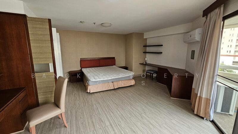Baan Suanpetch, Bangkok, 18 Soi Sukhumvit 39, Khlong Tan Nua, Watthana, Bangkok, 2 Bedrooms, 135 sqm, Condo For Rent, by BANGKOK PROPERTY AGENTS, 500112724 - DDproperty.com
