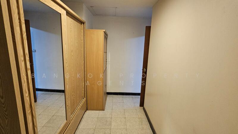 Baan Suanpetch, Bangkok, 18 Soi Sukhumvit 39, Khlong Tan Nua, Watthana, Bangkok, 2 Bedrooms, 135 sqm, Condo For Rent, by BANGKOK PROPERTY AGENTS, 500112724 - DDproperty.com