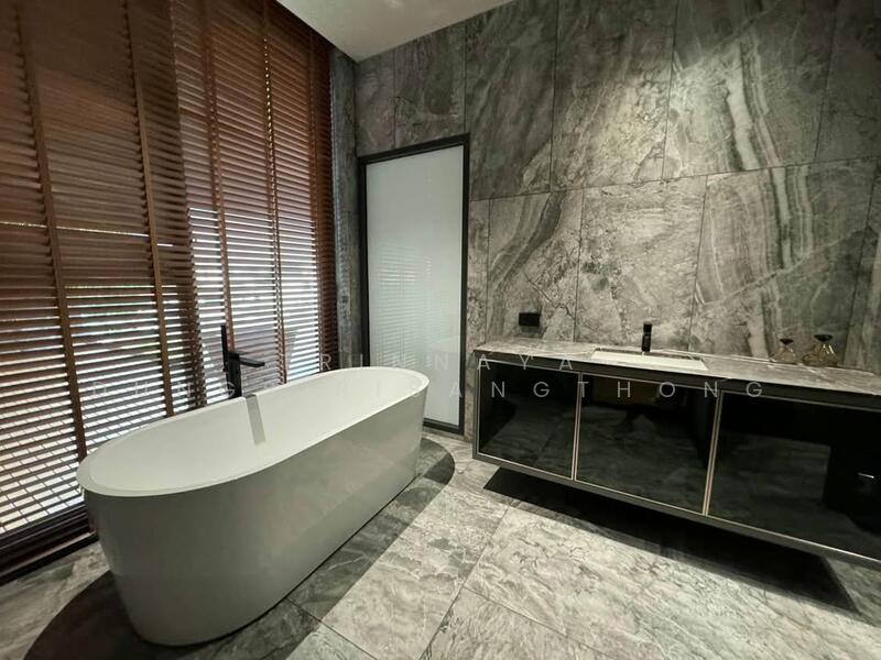 5-BR House, Bangkok, Suan Luang, Suan Luang, Bangkok, 5 Bedrooms, 1,500 sqm, Single Detached House For Sale, by Trinnaya Dungsirisangthong, 500112934 - DDproperty.com