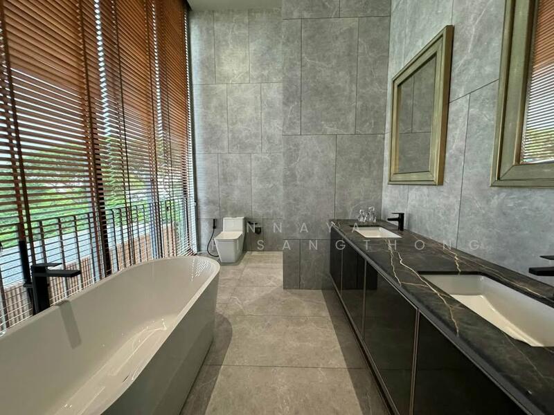 5-BR House, Bangkok, Suan Luang, Suan Luang, Bangkok, 5 Bedrooms, 1,500 sqm, Single Detached House For Sale, by Trinnaya Dungsirisangthong, 500112934 - DDproperty.com