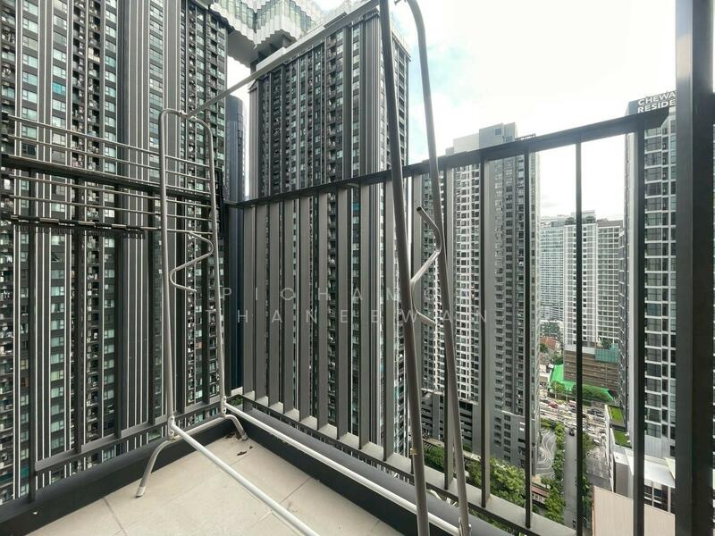 Life Asoke Hype, Bangkok, 339 Chaturathit Rd, Makkasan, Ratchathewi, Bangkok, 2 Bedrooms, 48 sqm, Condo For Rent, by Pichamon Thaneewan, 500112962 - DDproperty.com