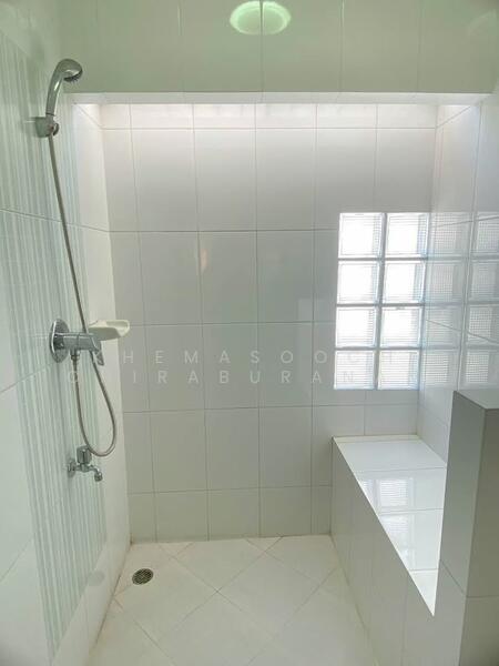 3-BR House, Bangkok, Min Buri, Min Buri, Bangkok, 3 Bedrooms, 204 sqm, Single Detached House For Sale, by Khemasooch Chiraburanan, 500113049 - DDproperty.com