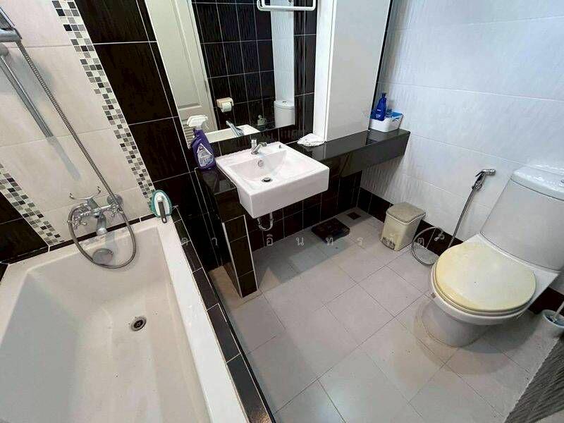 เดอะซีซั่นวัลเลย์, Chon Buri (Pattaya), Nong - Kham, Si Racha, Chon Buri (Pattaya), 2 Bedrooms, 120 sqm, Semi-Detached House (Twin House) For Sale, by ธนิดา อินทรทัต, 500113078 - DDproperty.com