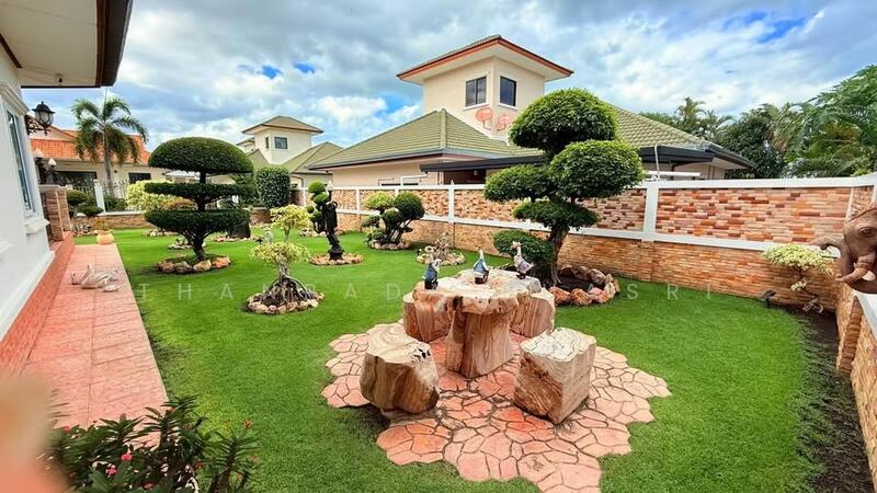 3-BR House, Prachuap Khiri Khan, Hua Hin, Hua Hin, Prachuap Khiri Khan, 3 Bedrooms, 215 sqm, Single Detached House For Sale, by Thanrada Buasri, 500113096 - DDproperty.com