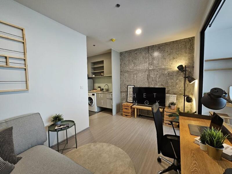 Noble Revo Silom, Bangkok, 88 Soi Surasak Surasak Road, Silom, Bang Rak, Bangkok, 1 Bedroom, 34 sqm, Condo For Rent, by Piangphet Saengtuangkit, 500113163 - DDproperty.com