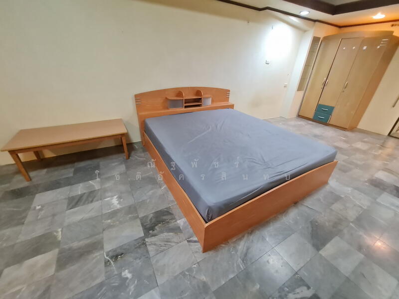 For Rent - Merlin Tower, Bangkok