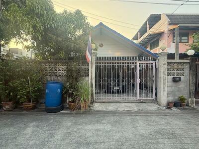 ขาย - บ้านเดี่ยว 1 ชั้น 43 ตร.ว. บ้านเดี่ยว ซอยรามอินทรา8 แยก22, กรุงเทพ