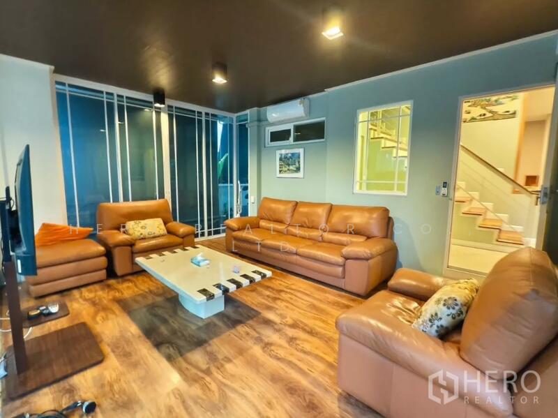 For Sale or Rent Detached House in Mantana Rama 9 - Srinakarin in Hua Mak, Bangkok bre25024, Bangkok, Hua Mak, Bang Kapi, Bangkok, 5 Bedrooms, 300 sqm, Single Detached House For Sale, by Hero Realtor Co., Ltd., 500113407 - DDproperty.com