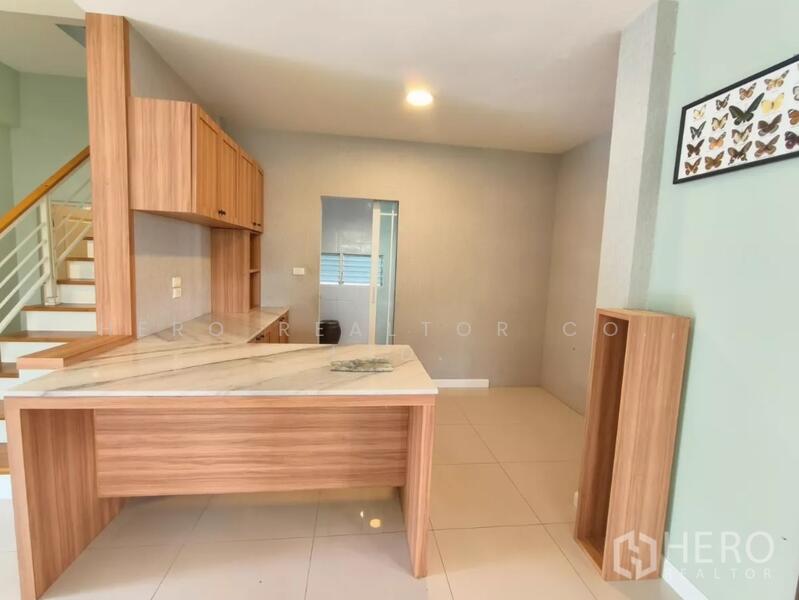 For Sale or Rent Detached House in Mantana Rama 9 - Srinakarin in Hua Mak, Bangkok bre25024, Bangkok, Hua Mak, Bang Kapi, Bangkok, 5 Bedrooms, 300 sqm, Single Detached House For Sale, by Hero Realtor Co., Ltd., 500113407 - DDproperty.com