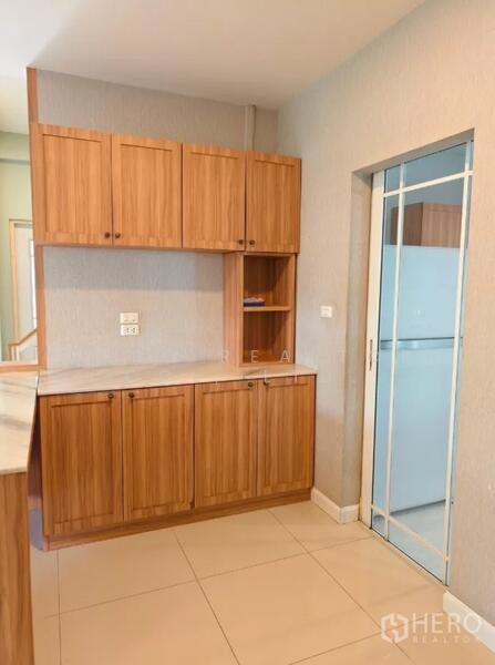 For Sale or Rent Detached House in Mantana Rama 9 - Srinakarin in Hua Mak, Bangkok bre25024, Bangkok, Hua Mak, Bang Kapi, Bangkok, 5 Bedrooms, 300 sqm, Single Detached House For Sale, by Hero Realtor Co., Ltd., 500113407 - DDproperty.com