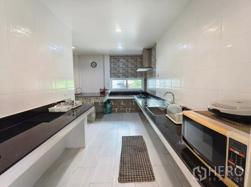 For Sale or Rent Detached House in Mantana Rama 9 - Srinakarin in Hua Mak, Bangkok bre25024, Bangkok, Hua Mak, Bang Kapi, Bangkok, 5 Bedrooms, 300 sqm, Single Detached House For Sale, by Hero Realtor Co., Ltd., 500113407 - DDproperty.com