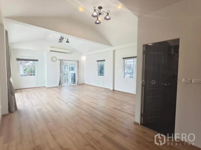 For Sale or Rent Detached House in Mantana Rama 9 - Srinakarin in Hua Mak, Bangkok bre25024, Bangkok, Hua Mak, Bang Kapi, Bangkok, 5 Bedrooms, 300 sqm, Single Detached House For Sale, by Hero Realtor Co., Ltd., 500113407 - DDproperty.com