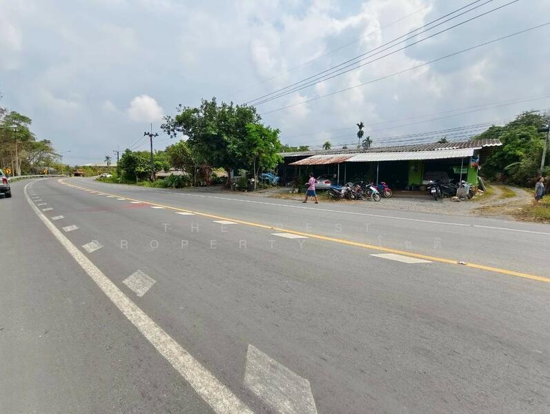 ขาย - ที่ดินพร้อมสิ่งปลูกสร้างมะขาม จันทบุรี, จันทบุรี