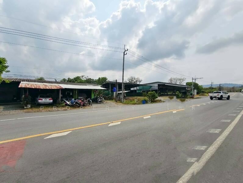 ขาย - ที่ดินพร้อมสิ่งปลูกสร้างมะขาม จันทบุรี, จันทบุรี