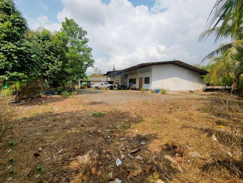 ขาย - ที่ดินพร้อมสิ่งปลูกสร้างมะขาม จันทบุรี, จันทบุรี